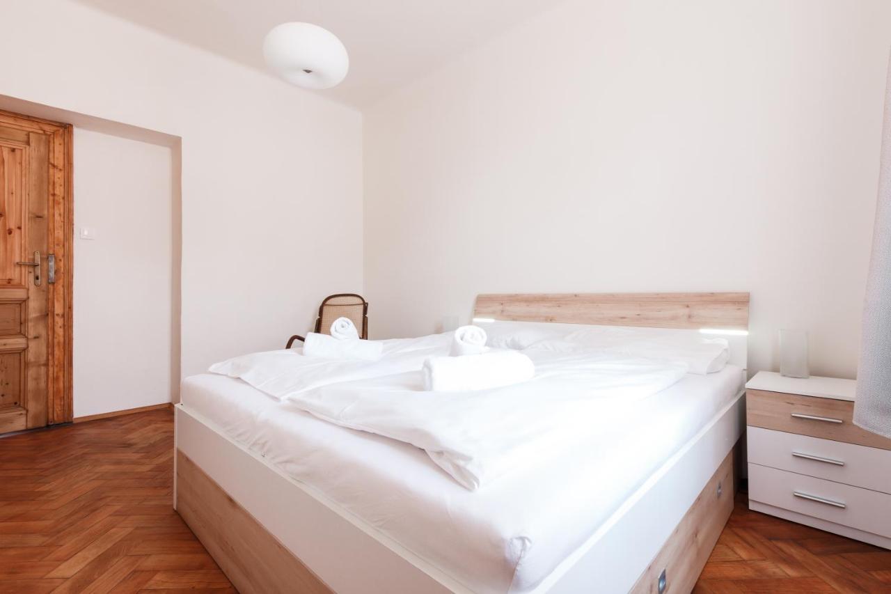 Prague Days - Stylish New Town Apartments ภายนอก รูปภาพ