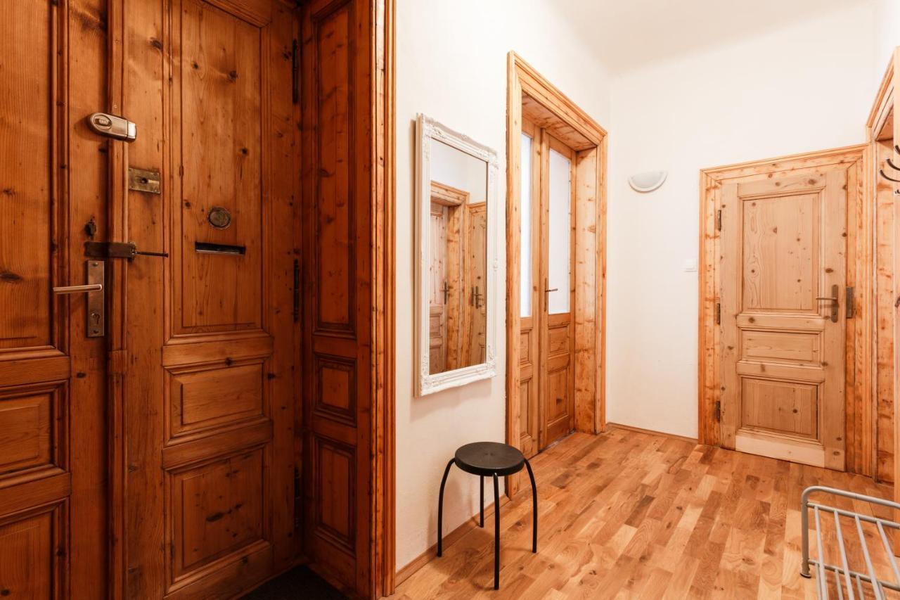 Prague Days - Stylish New Town Apartments ภายนอก รูปภาพ