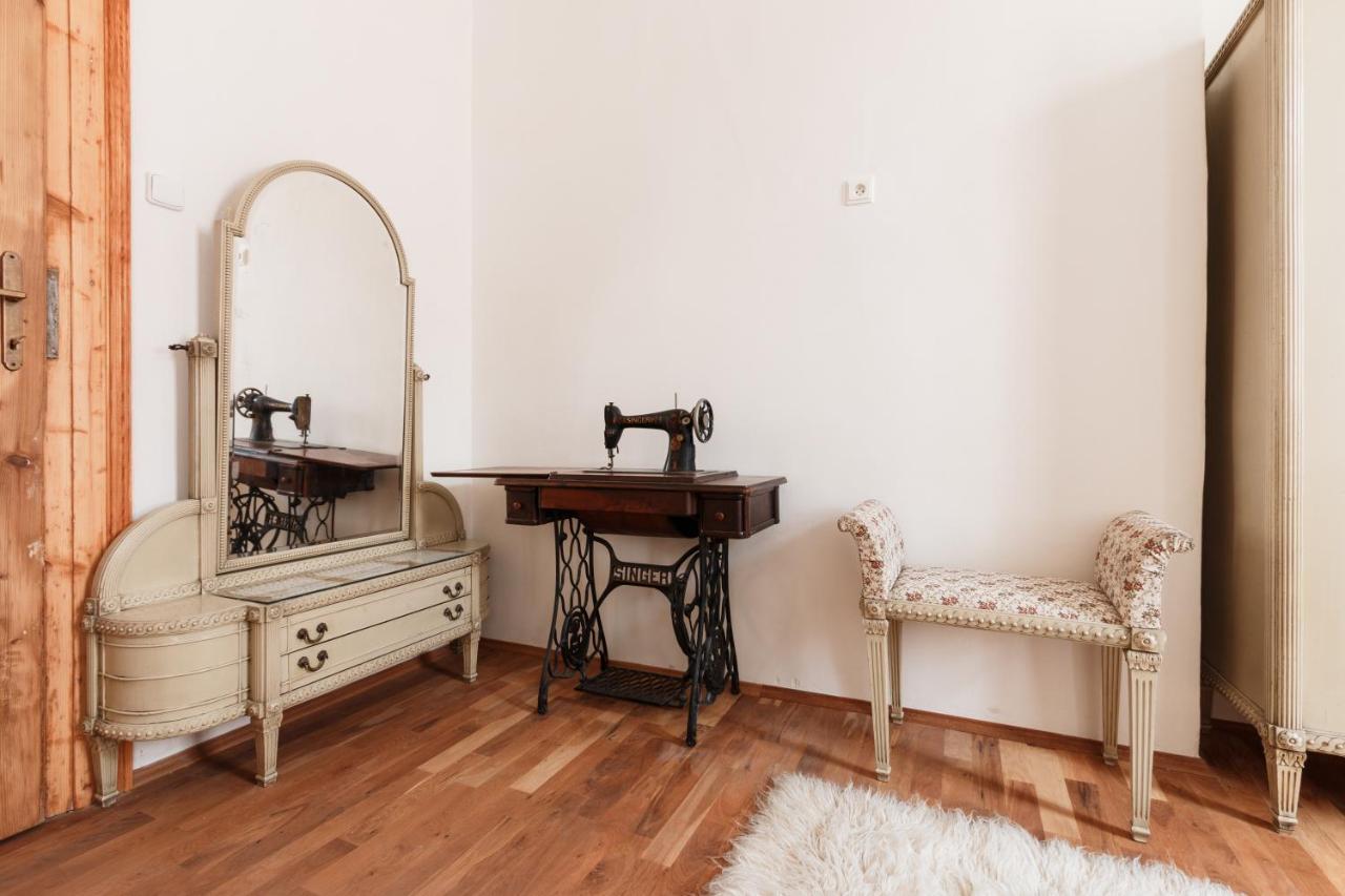 Prague Days - Stylish New Town Apartments ภายนอก รูปภาพ